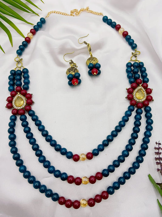 Elegant Blue & Red Beaded Trio with Golden Stone