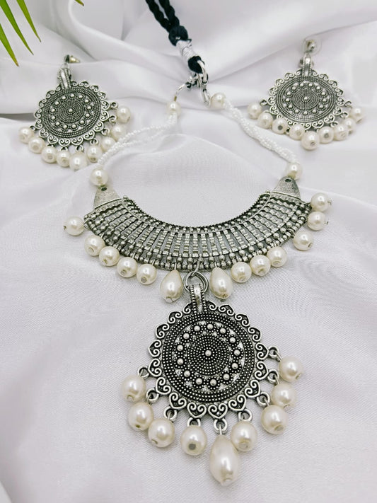 White Beaded with Metal Accent Set